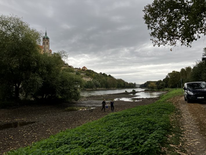 Situace na Labi a tůních