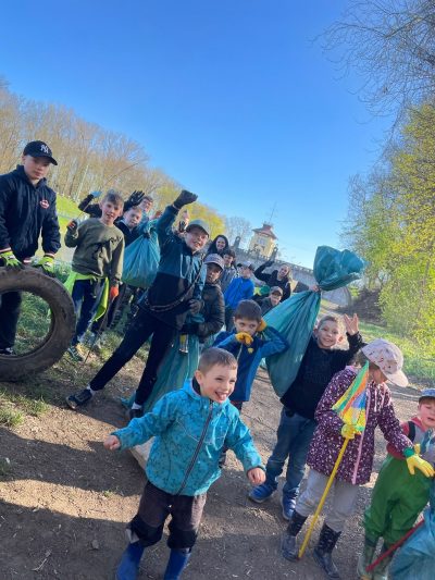 Úklid kolem revíru