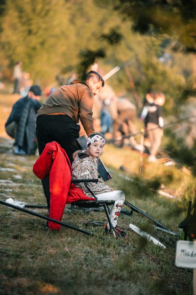 Rybářské závody na Lužecké tůni